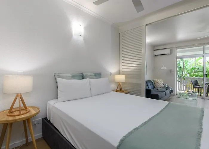 Ocean Palms Apartments